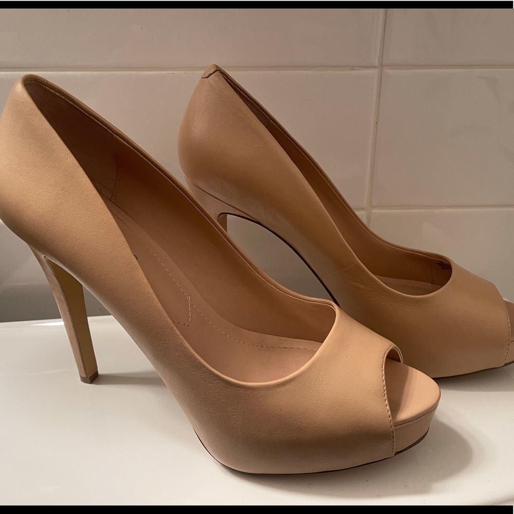 Charles David Nude Leather Peep Toe Heels